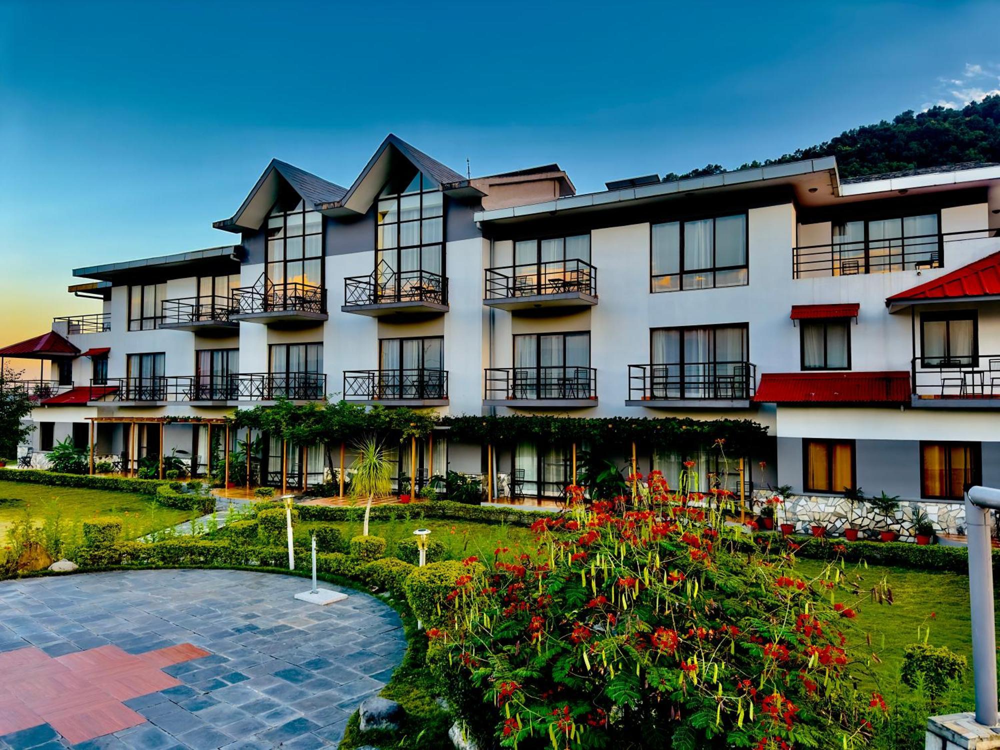 Sunshine Resort Pokhara Dış mekan fotoğraf